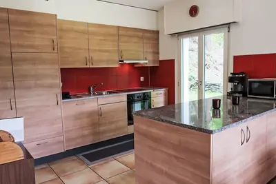 Image de Bel appartement dans une maison de vacances avec Wifi, Tv, balcon, vue panoramique et parking