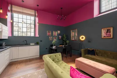 Image de Vibrant 2-Bedroom Chapel Retreat