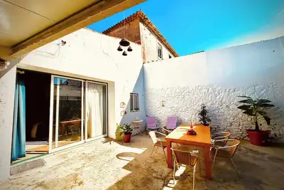 Image de Charmante maison rustique avec cave à vin et cheminée à Reguengo Grande