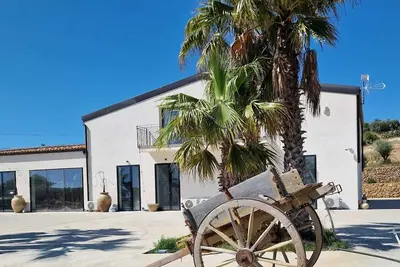 Image de Elegant villa in Sicily with luxurious rooms, pool and event facilities