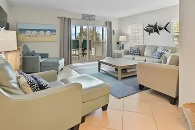 Image de Condo 206 - Your Beachfront Retreat Awaits