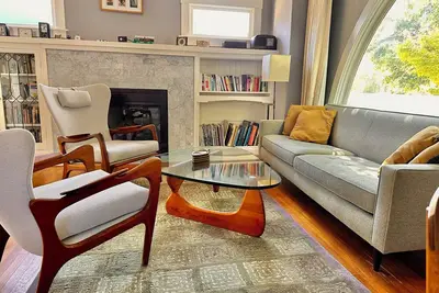 Image de Gorgeous Rockridge Bungalow close to Bart and great shops