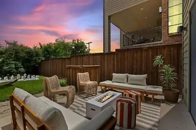 Image de Ultimate Group Getaway - Twin Lofts - Sleeps 20