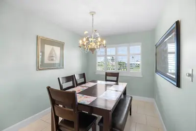 Image de New to the Rental Market – Sandpebble 3f - Coastal Comfort on Sanibel Island