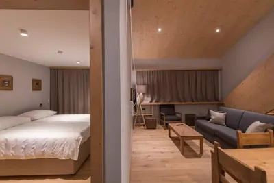 Image de Wifi, 250m des commerces, sauna, hammam, télévision, casier à ski, 79m², Vercorin