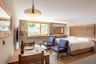Image de Wifi, 250m des commerces, sauna, hammam, télévision, casier à ski, 30m², Vercorin