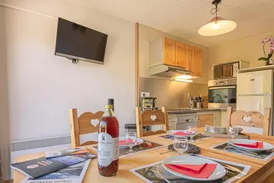 Image de À 10m des pistes de ski, étage -1, terrasse, casier à ski, 37m², Aussois