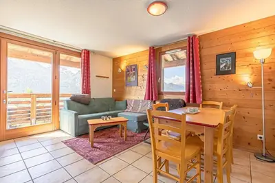 Image de À 10m des pistes de ski, 4ème étage, télévision, casier à ski, 38m², Aussois