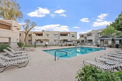 Image de Cozy 1br Condo w/ Gym, Pool & Hot Tub Access