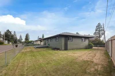 Image de Spacious 5br Home with Yard, Fire Pit & Mountain Views