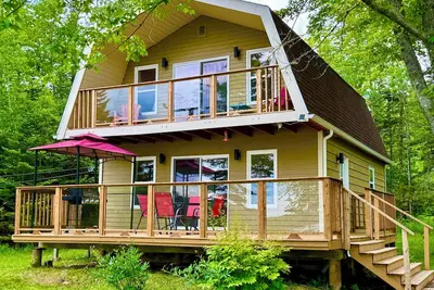 Image de Lakeside Paradise awaits you!