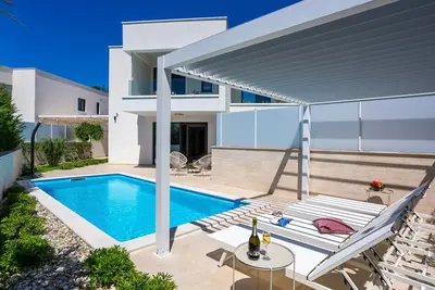Image de Superbe maison Ă Linardici