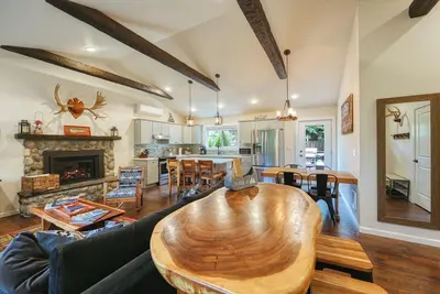 Image de Charming 3-bedroom home in the heart of Welches. Close to all of the adventures!