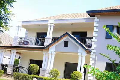 Image de Spacious 4-bedroom family-friendly house in welcoming Kigali with WiFi