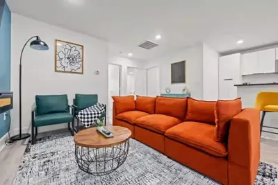 Image de Charming 2-bedroom Apartment with King Bed, Parking, WiFi, near Downtown Dallas