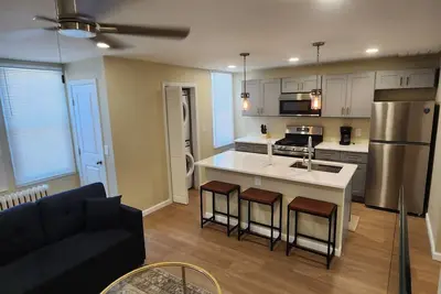 Image de Cozy 2-bedroom apartment with WiFi, Ac in charming Philadelphia