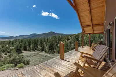 Image de Harrison Hill- Basecamp For Outdoor Adventures!