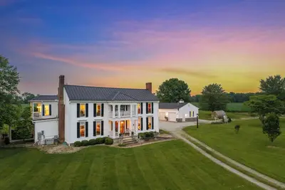 Image de Charming 5-bedroom farmhouse in Bardstown, close to Distilleries! Peaceful