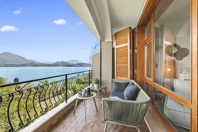 Image de Elegant Panorama Lake View With Pool, Stresa, Italy