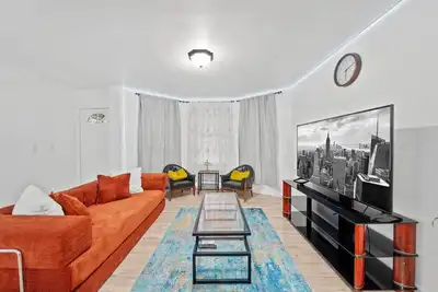 Image de 2 King Beds! 1 min to Nyc Train