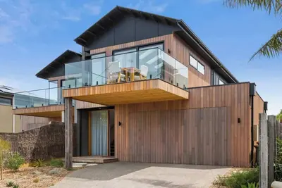 Image de Luxury Riverside Escape with Fire Pit, Pizza Oven, River Views