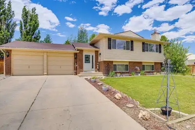 Image de Spacious Rock Springs Stay Near Shops & Dining!