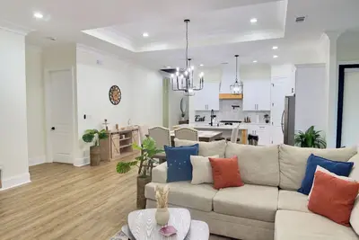 Image de Spacious Luxury Home - 10 Mins to New Orleans
