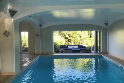 Image de Rural farm stay- apartment with indoor heated swimming pool, terrace and garden