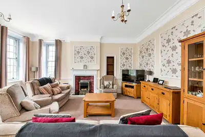 Image de Agréable appartement pour 6 personnes avec piscine, Wifi, bain à remous, terrasse et parking
