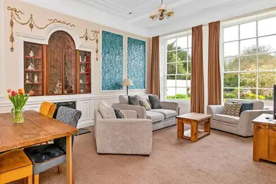 Image de Bel appartement pour 4 personnes avec bain Ă remous, piscine, Wifi, terrasse et parking