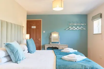 Image de Belle maison de vacances pour 14 personnes avec Wifi, Tv et parking