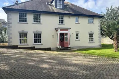 Image de Belle maison de vacances pour 4 personnes avec Wifi, terrasse et parking
