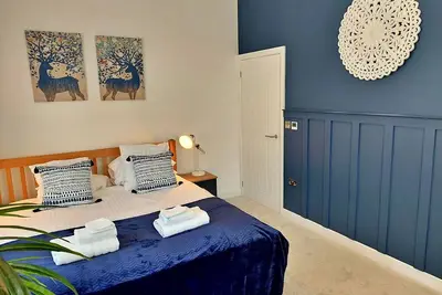 Image de Merveilleuse maison de vacances pour 6 personnes avec bain Ă remous, piscine, Wifi et parking