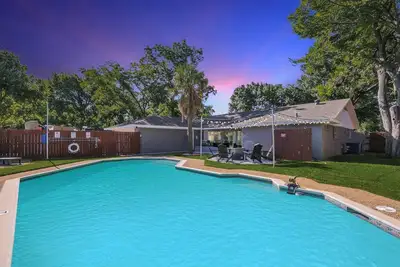 Image de Best of Desoto, 5br, 2ba with Pool, Hot Tub, Patio