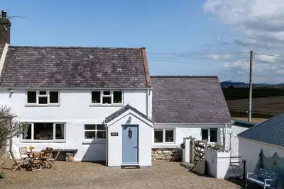 Image de Belle maison de vacances pour 8 personnes avec Wifi, Tv, balcon et parking