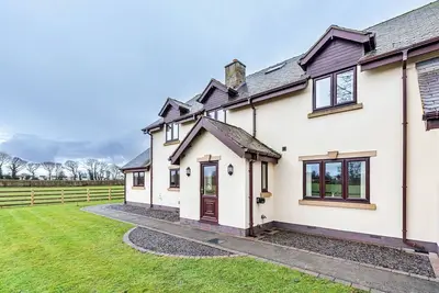 Image de Belle maison de vacances pour 14 personnes avec Wifi et parking