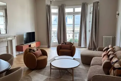 Image de Grand appartement climatisé 3br - Arc de Triomphe