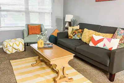 Image de Peace and Sunshine I 3-bedroom house I WiFi I Ac I Midwest City