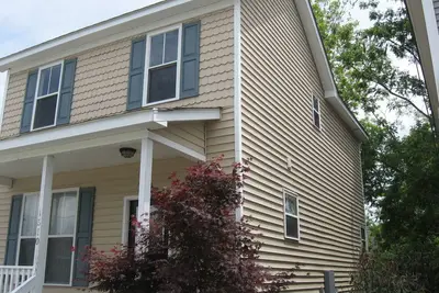 Image de Location House - Charming 3-bedroom house near vibrant downtown and beaches