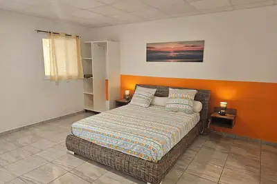 Image de Appartement 35m² à la campagne, à 5min des plages et de la ville