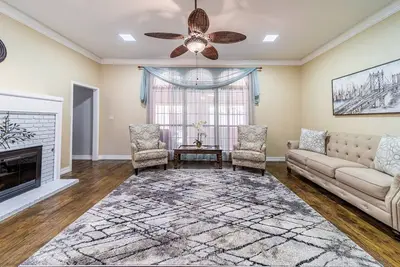 Image de Charming 4-bedroom house in beautiful West Plano near Legacy West.