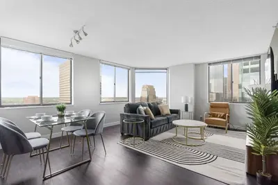 Image de Downtown 2bd Sky Lounge  Pool  Gym  B