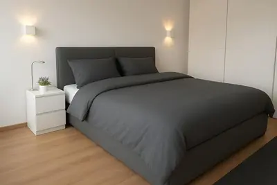 Image de Apollo Apartment - Centrally located modern apartment for travelers & families.