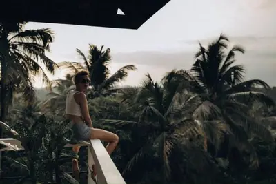 Image de Peacock Hill-On a 14 acre plantation. 4 km to sea