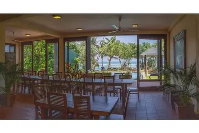 Image de 11 Ac Bedroom Villa - Sleeps 22, Beach front, Pool