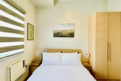 Image de Relax and Recharge at LaFayette Park Square Iloilo