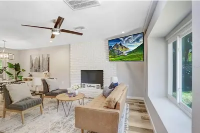 Image de Spacious 4-bedroom house with WiFi, Ac in awesome Tampa