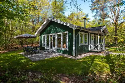 Image de Vakantiepark De Wiltzangh - Fins Chalet Hottub 6