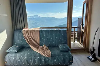Image de Plagne Aime 2000. Studio 4 pers. avec balcon skis aux pieds avec vue Mont-Blanc