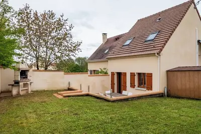 Image de Maison avec terrasse et jardin proche Giverny.